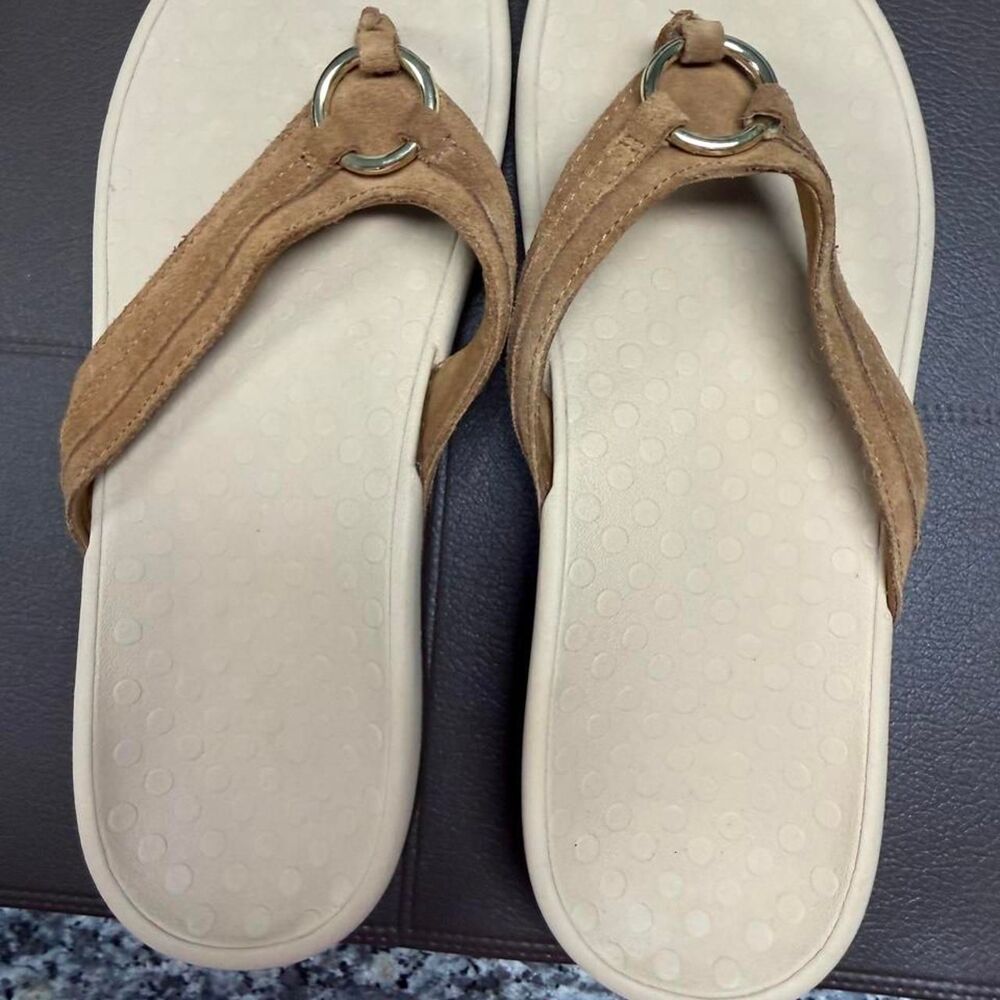 Vionic Women's Tan and Brown Sandals
